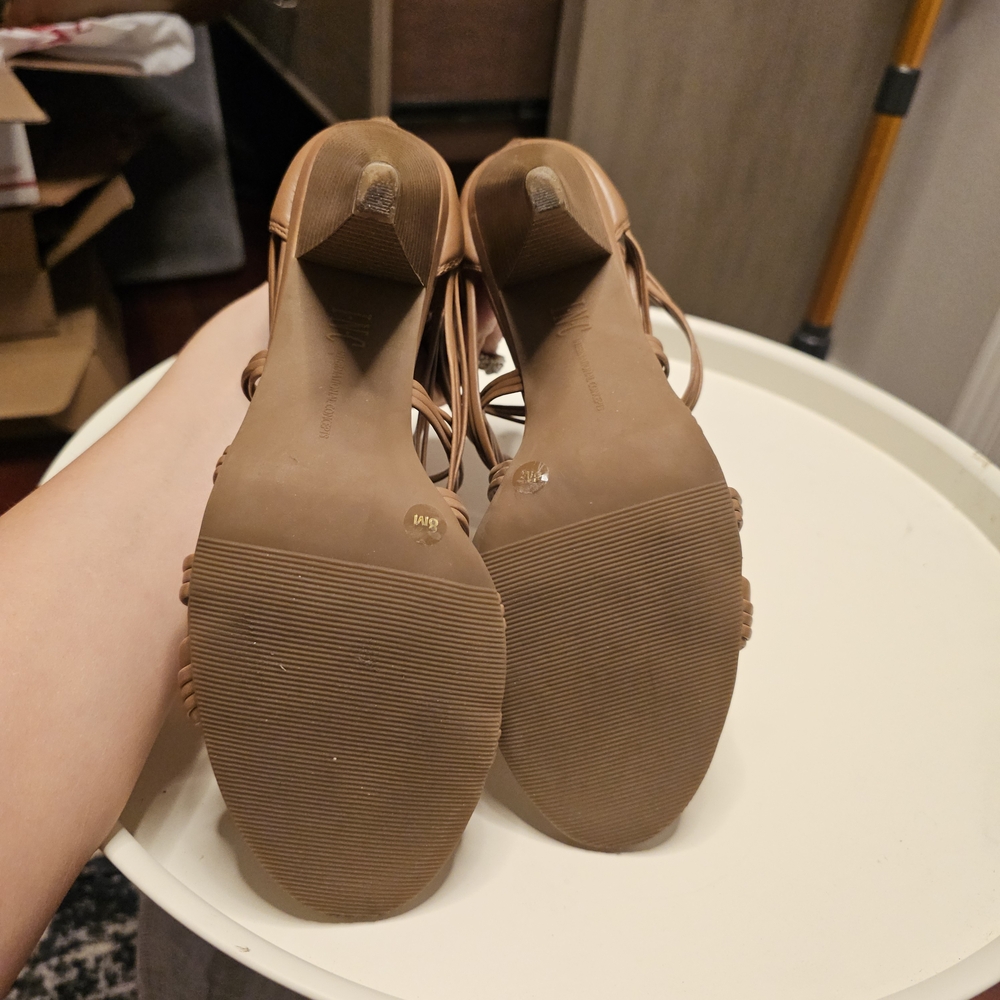 Fun Summer Tan Strappy Heels - Picture 7 of 8